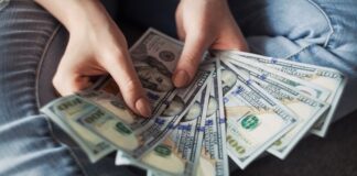 Jakie są rodzaje systemów wynagrodzeń i który z nich najlepiej pasuje do Twojej firmy?