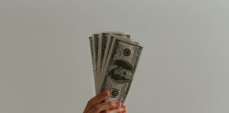 Czym są systemy wynagrodzeń i dlaczego są ważne dla biznesu?