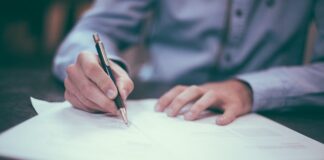 Jak stworzyć ciekawe CV i list motywacyjny?