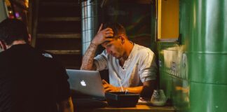 Jak przygotować skuteczną strategię employer brandingową w celu pozyskania kandydatów?