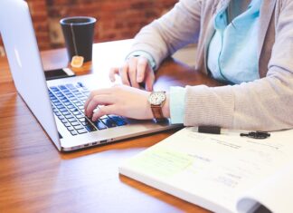 Czy laptop jest środkiem trwałym? Czy laptop jest środkiem trwałym?