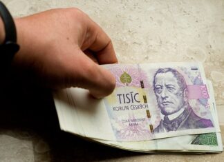 Czy raty za telefon można wrzucić w koszty firmy?