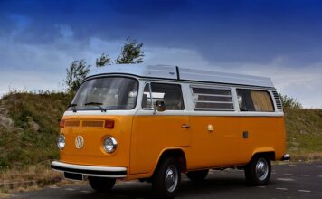 Co oznacza T1 w rezonansie?