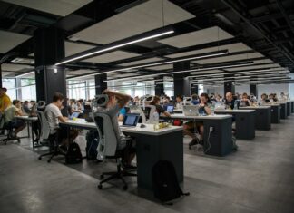 Optymalizacja kosztów dla firm: Wykorzystanie platformy benefitowej do redukcji wydatków na świadczenia pracownicze Optymalizacja kosztów dla firm